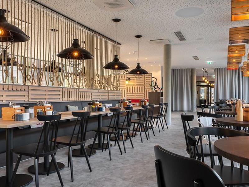 17D89964A7E10D7219549787EF54EBDE