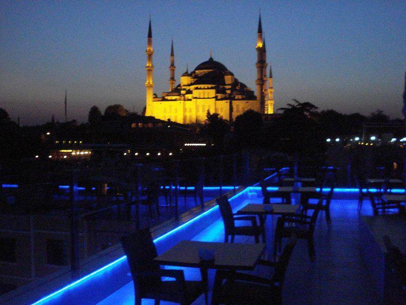 852B780DCBCAF51E074FFEE31DA9C7C7