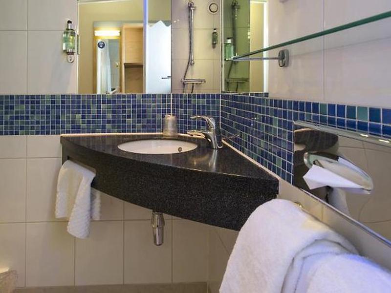 D53BC49FDEC273BB9D2C2E8E1D5DEAC4