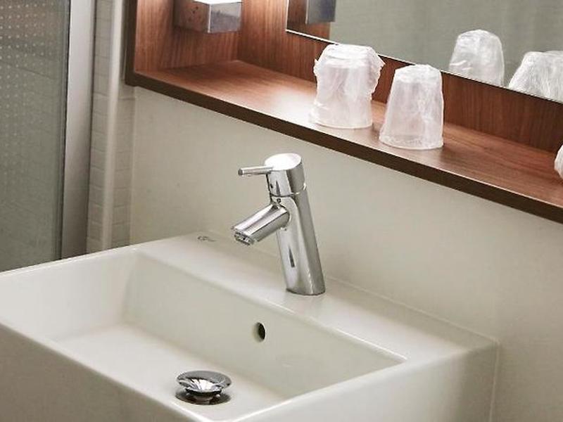 00B2D7AA7F39FA48E975BEF757978B22