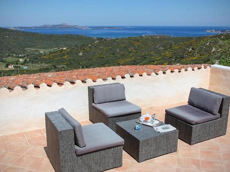 F8153E3DEC6C2DA6A21386868341B1D5