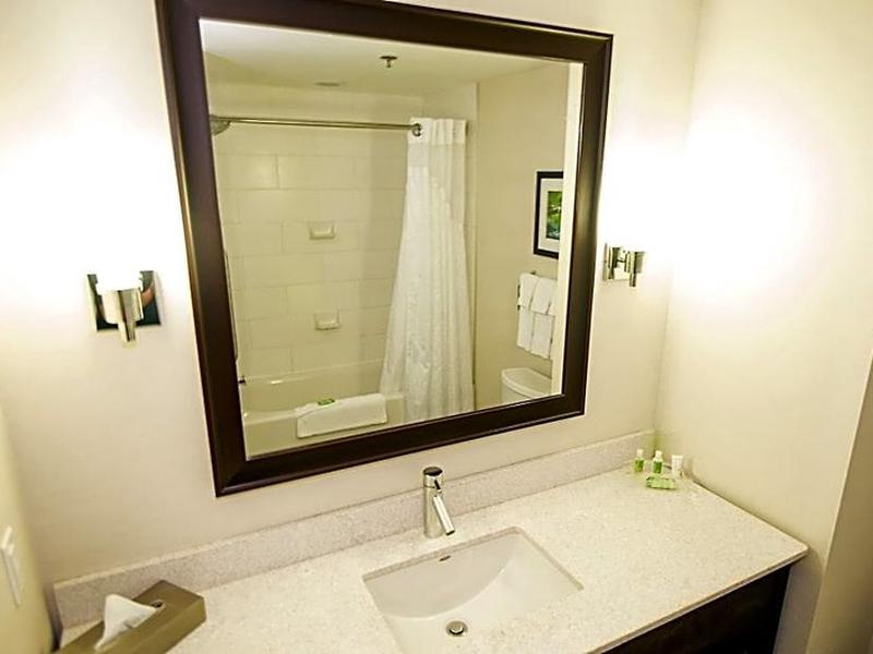 24B8DDDF21E075F1A5595CE908C98802