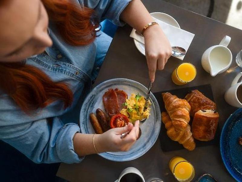 5FAD680B955521D44F5515F3D3A90167