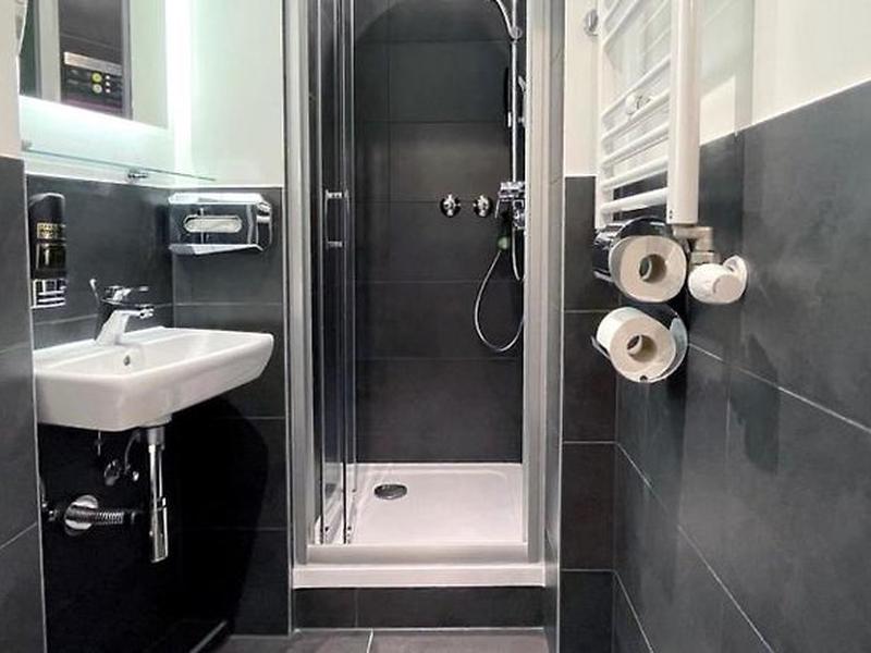 C1B8BE4A64B7313CDD971583F8D84ECA