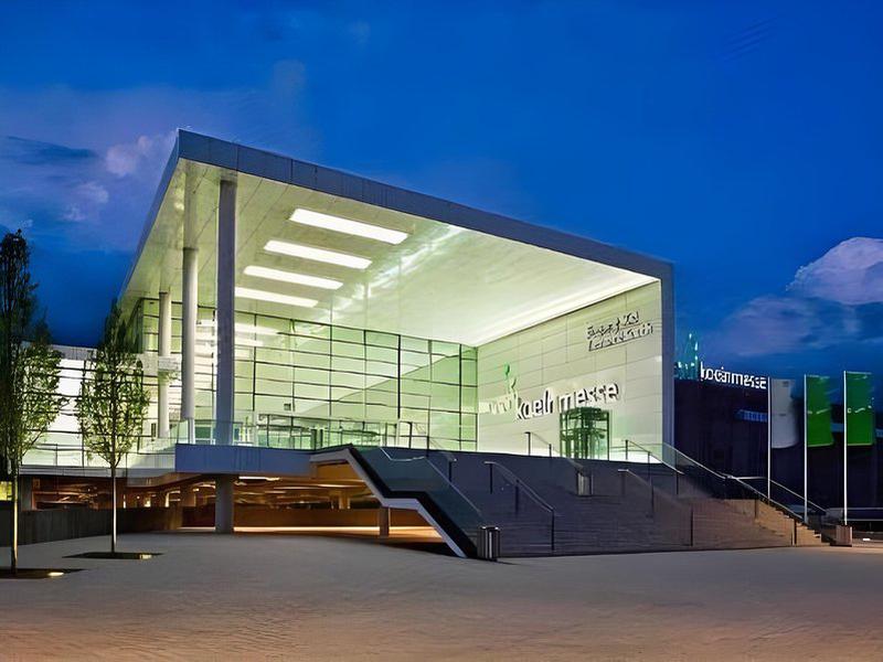 72E31D12192E0E0E71044686A1EA651B