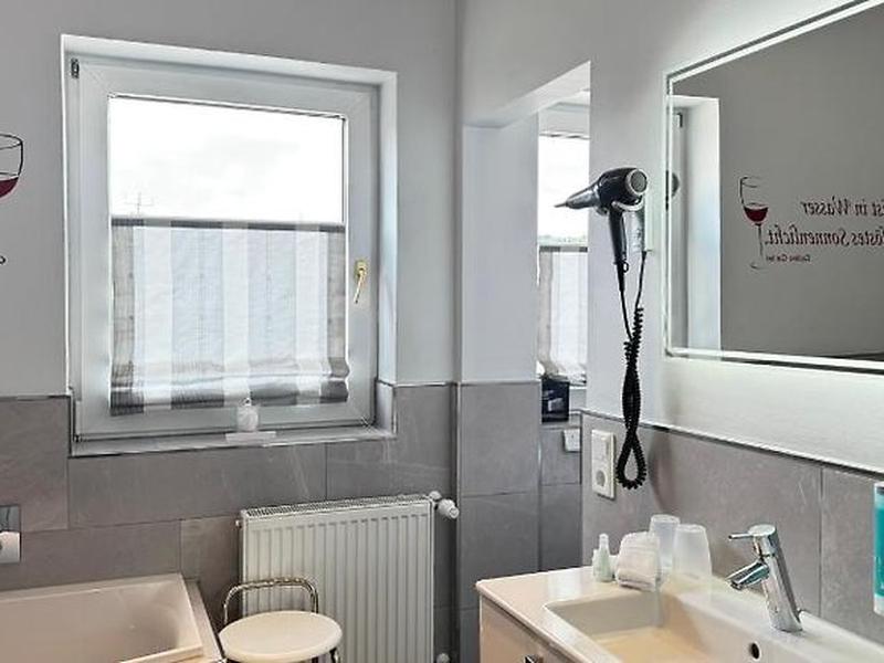 677544CFB48C5A9DE6FBF1E9E1A628BC