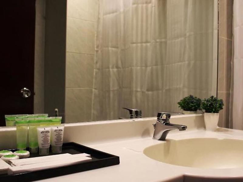 0699BA8B558FC3BCB561300AD9128404