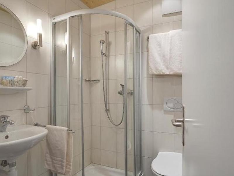 0036D0B0875879509E283C106F8FF0BC