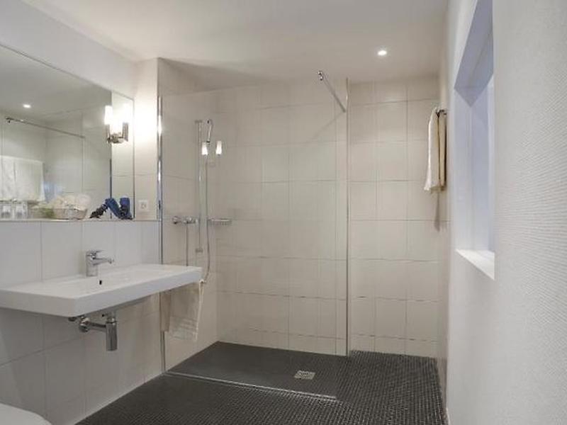 BF33477B24A561E85AB567D91F6936A2