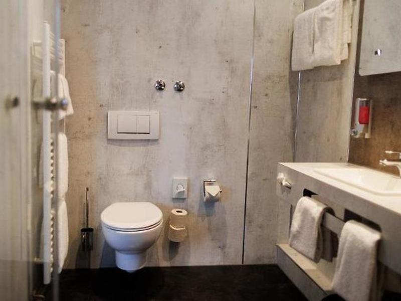 451D9F0351A4E9E672DC4FBA610E7361