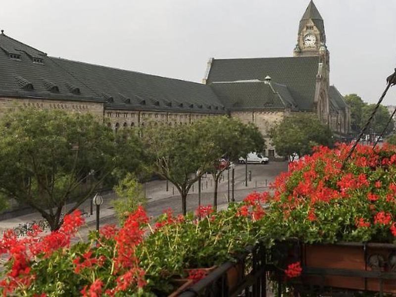 DD617C6C352371A49C19526D55C5F5A1