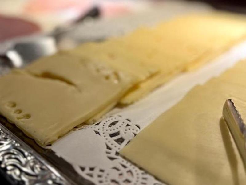 124B402382C9915F9FC9FCFC2D5628E9