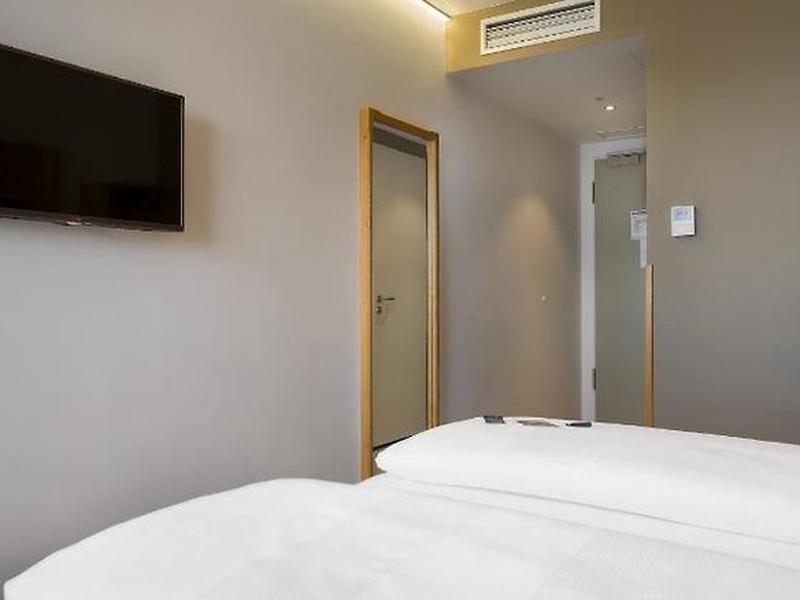 3347AA1E9D1C534EE0BBCA258598A343