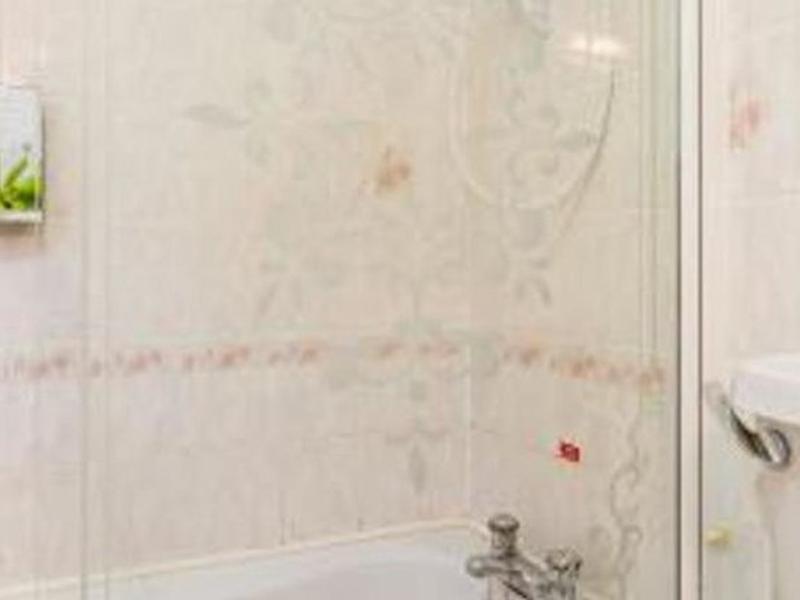 B5FCADD28D8047C1CCBB1AB88221A240