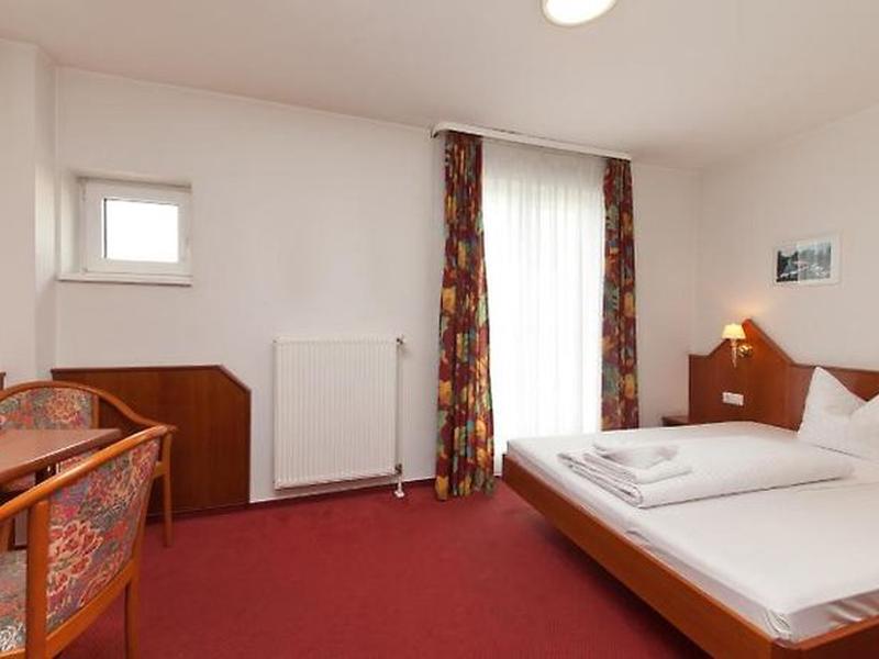 BC5D4F98E1885C7A0BDAB7A559CE79C1