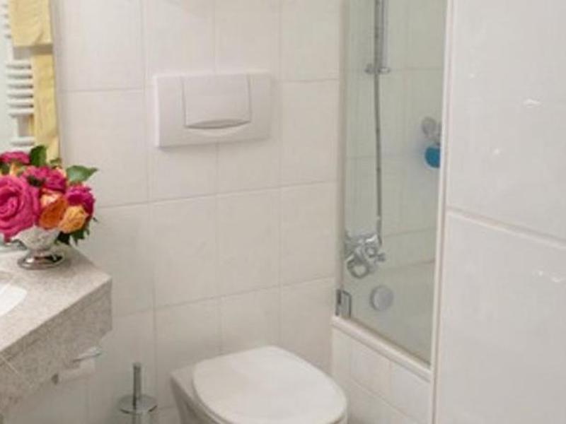 C190A80CDD092928144838CD7084E81D