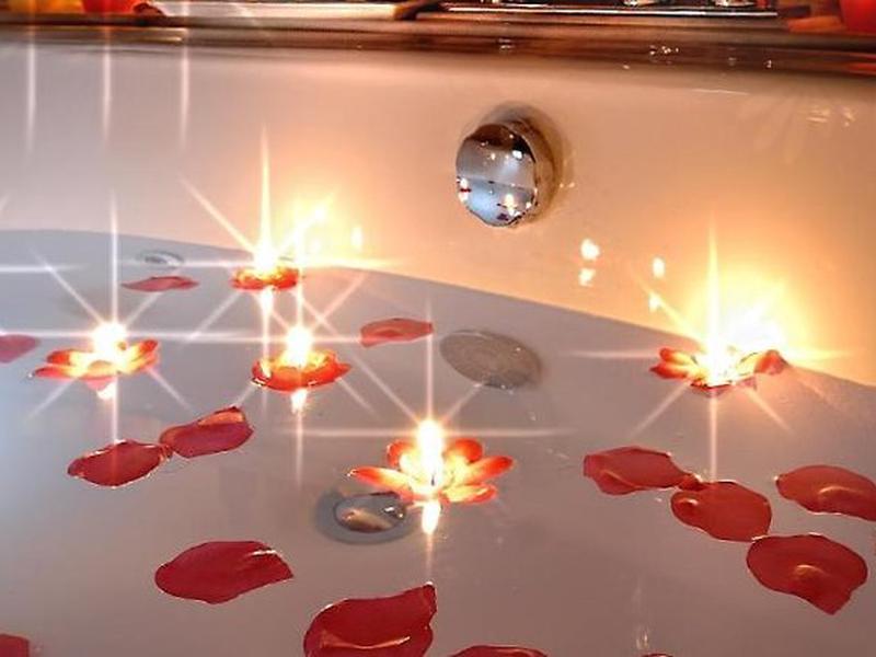 BDA9443761468F8C320069A1AF45477E