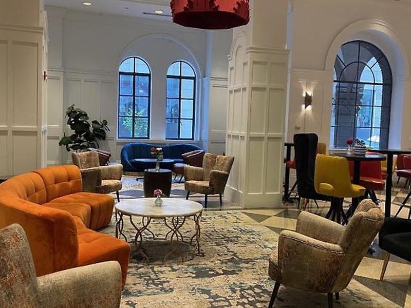 6143F006D0B84DF2F7B2946FEA9B423C