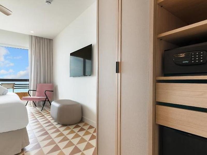 F07C1BCAC5824211EC2A1F4CB87A1043