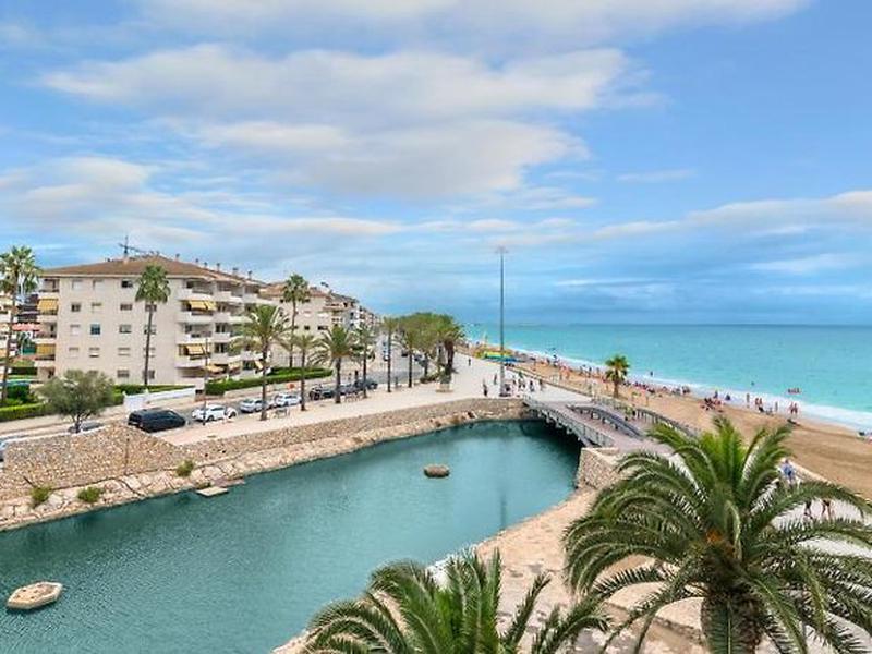 D9D1E83EC3413C9E354D68E652E31161