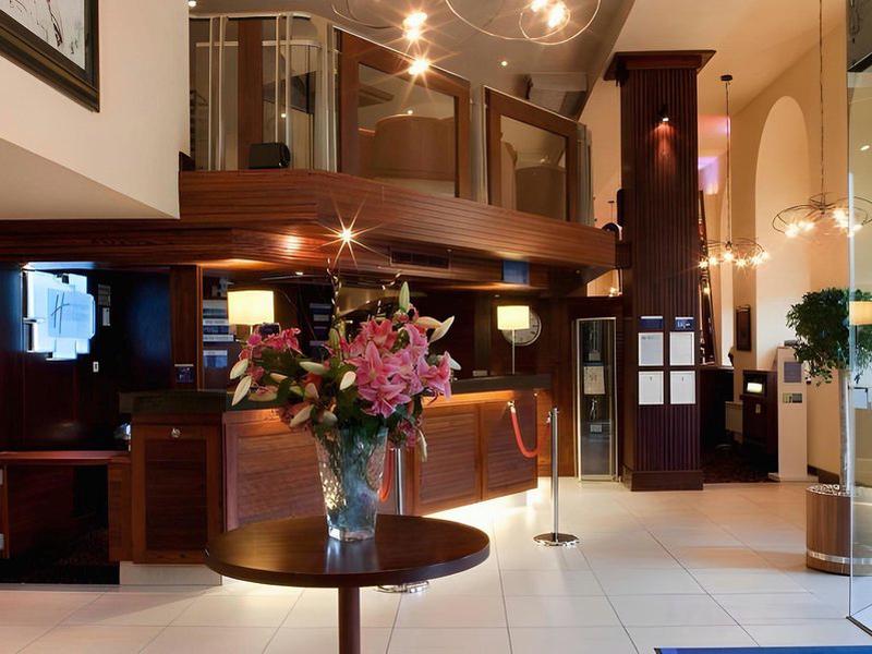 6B953E8D1B6E56241B56DA2E78218830