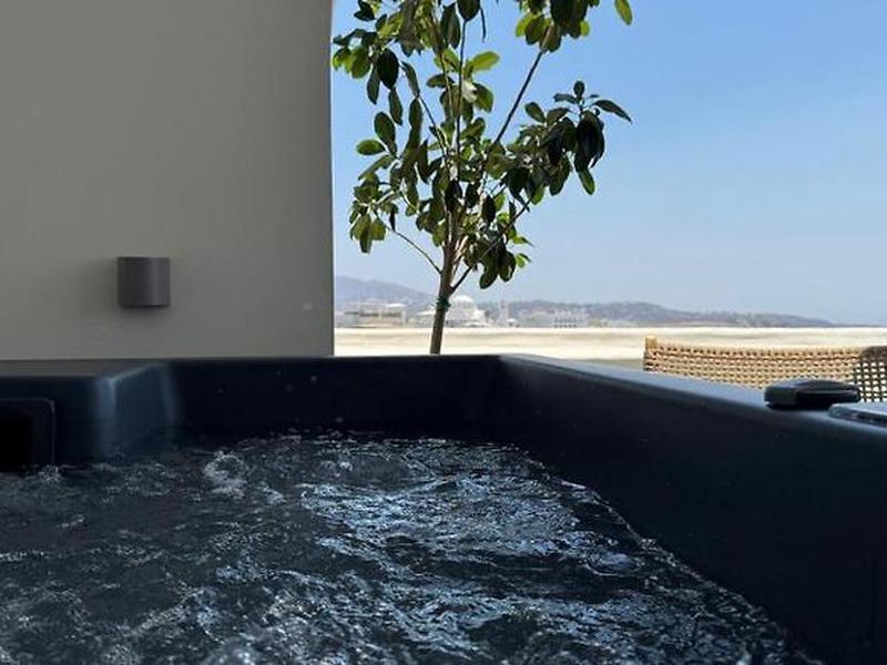 AA8B2C908317024A79957B5ABD3F436A