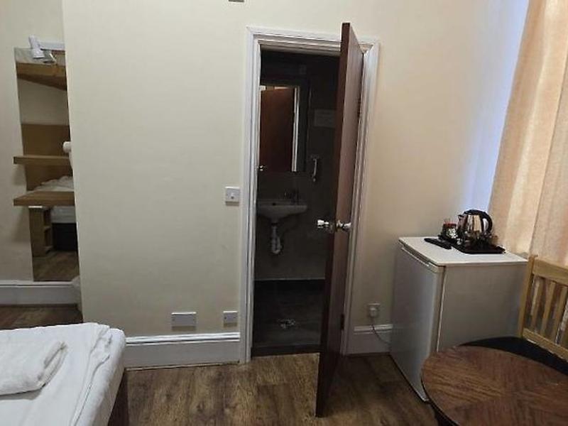 C9476963B2372E3E28CF6CBC3118C5F3