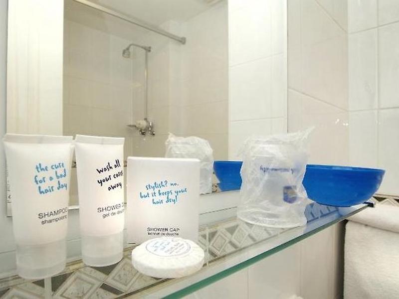 F813C5CFBE5C881FBC2F1389AA1A24B2