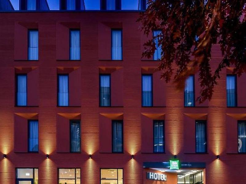 24B84AB493DDA3F652F782B148013D6D