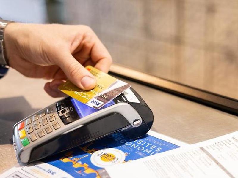 61A6A3E2A07FA58C678656A0AEB1E31B