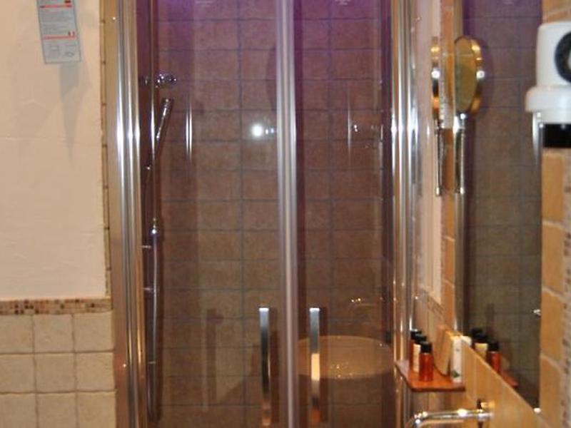 8BF36CEEE782F7F92A40781F90F92457