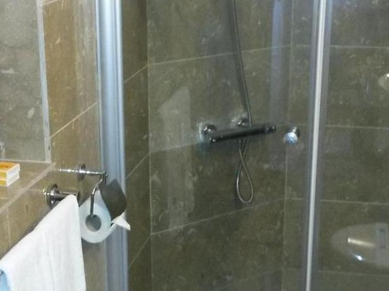 49620C9FF3884BC047F4AC8D4236FE5A