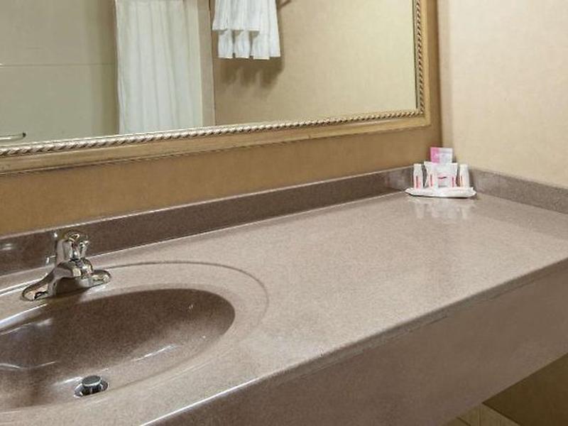 16EF0DB8CF9F45B001C240ACD46C4C5A