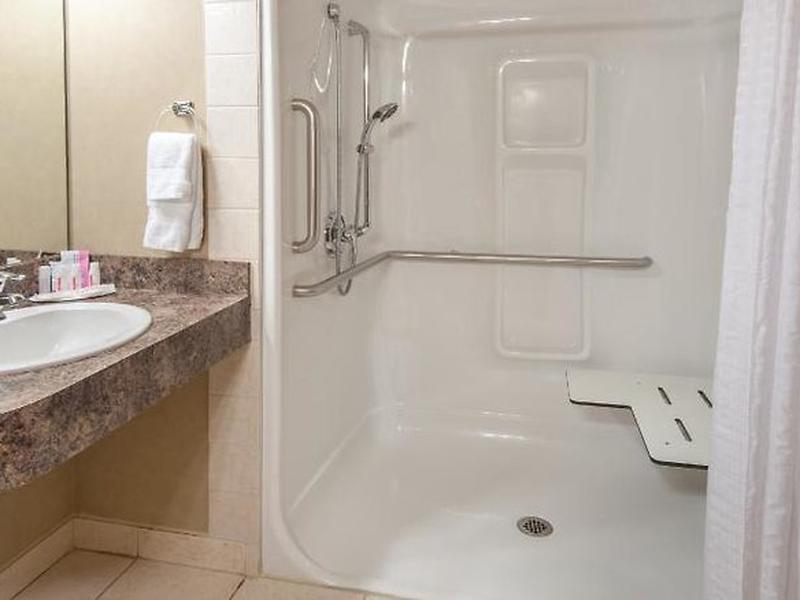 676A71DC0B003243DDFE5E188611101D