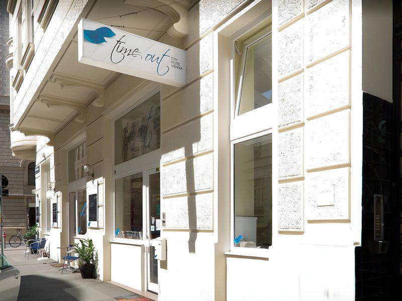 D7ED805AECB605F357954A045DD97202