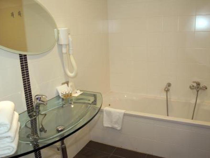 EE7E1DFFF9D50EFED28115D9B8039FD1