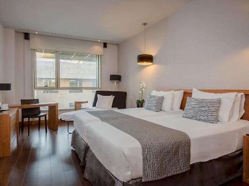 F8E472385D996599984CDB4FBE945932