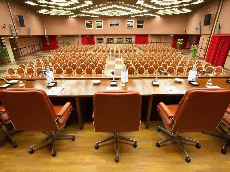 2A9FA76FFD300A0836E1CF5A8814EDFF