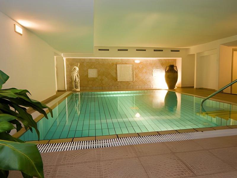 8BAA0376677972149609452736544F0C