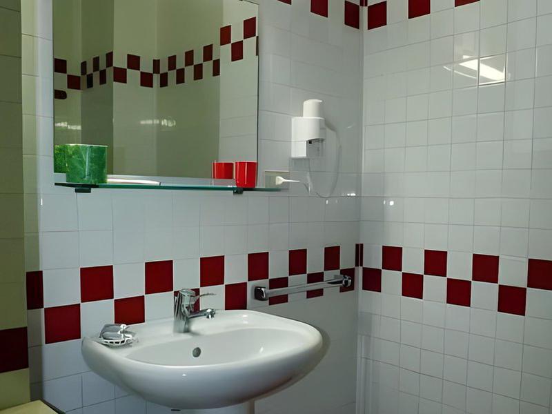 D2CA00EAF7BA4C18A9A3DBD486EA02AE