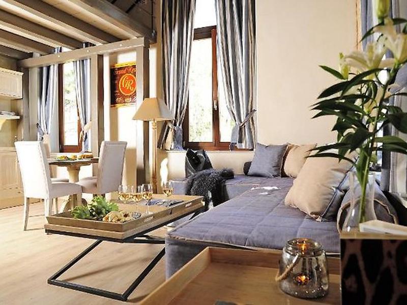 B3B4440B88EF10D04B63A9094F063042