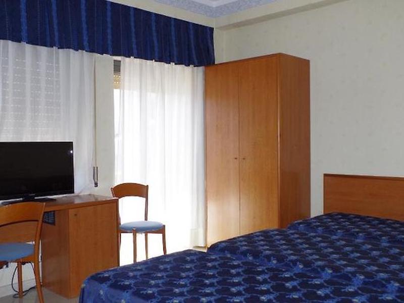 121DEDBB881E3290FBCE2BF02443879E