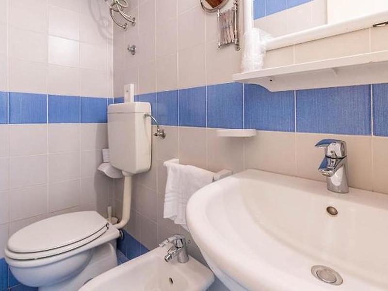 A5C588E83BFA97D5DA777C5197052282