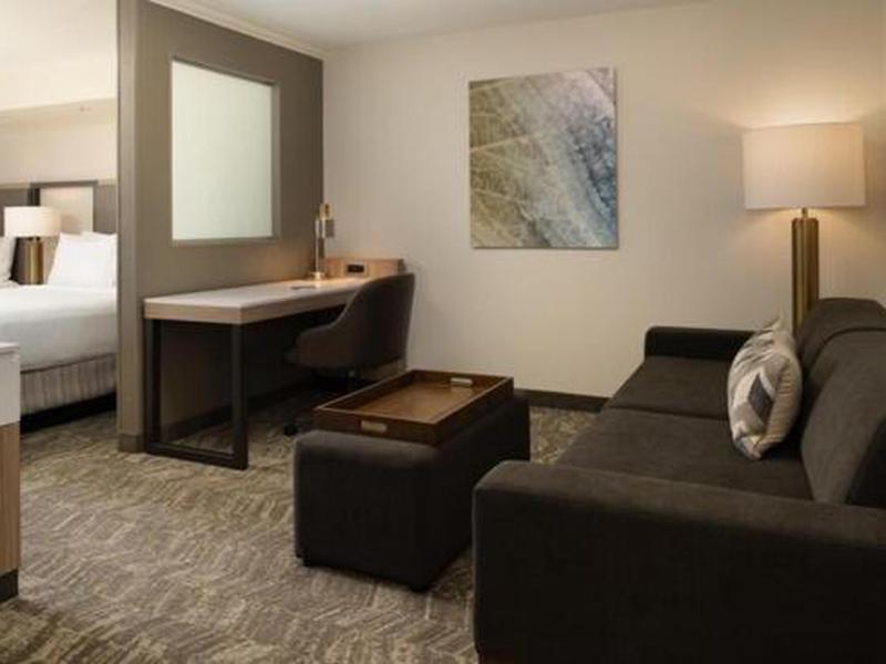 2BD0992B10A0422B1A0CE50C07F2EEE2