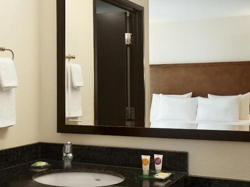 976E27347553B14BBBC0EED57B600311