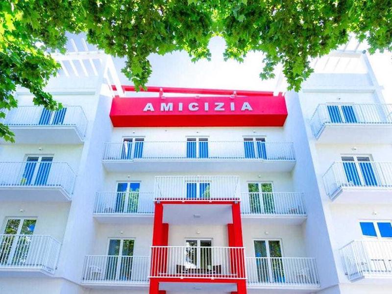 3AA0FCC04081B64C5FF43CBD21AB8715