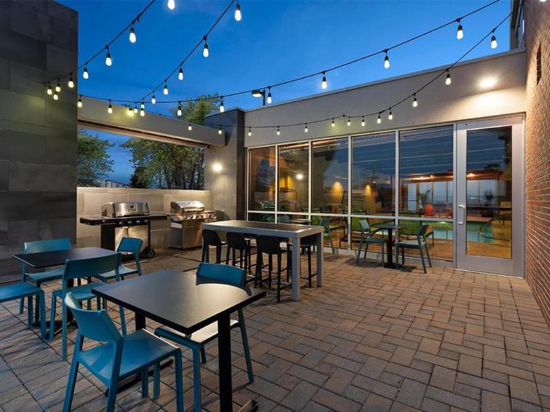 BD73EB97E9441A1AFF79128845E4F002