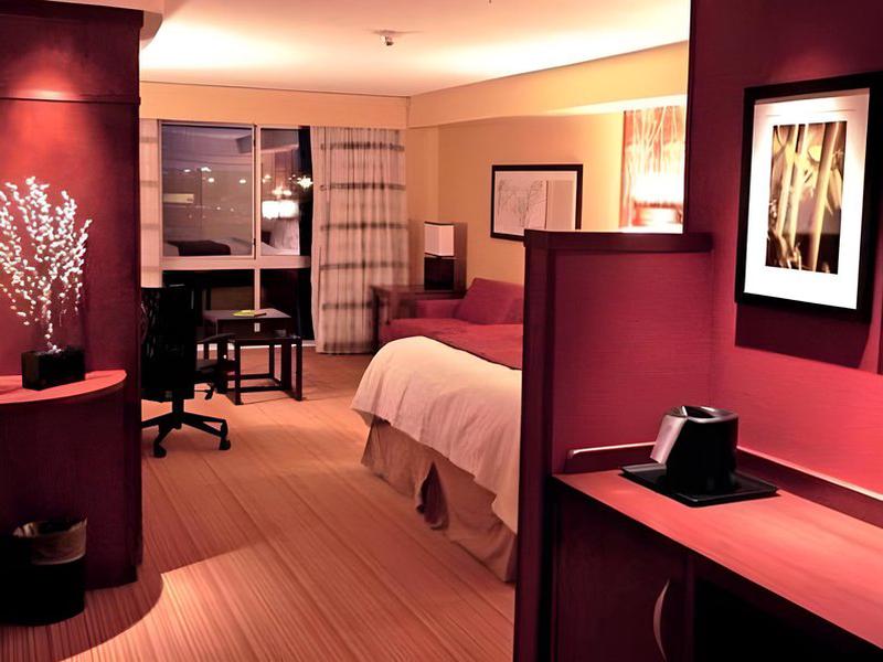 F995F0D8E4F8A6088D3A4E2F9664A984