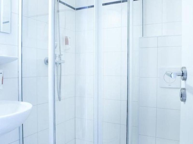 9A54126585A912204E8264BA3E09C978