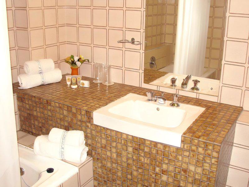 89AA44E8D8DD1D115508BF4BEC4C64BC